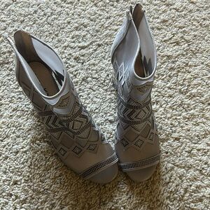Katy Perry size 11 booties